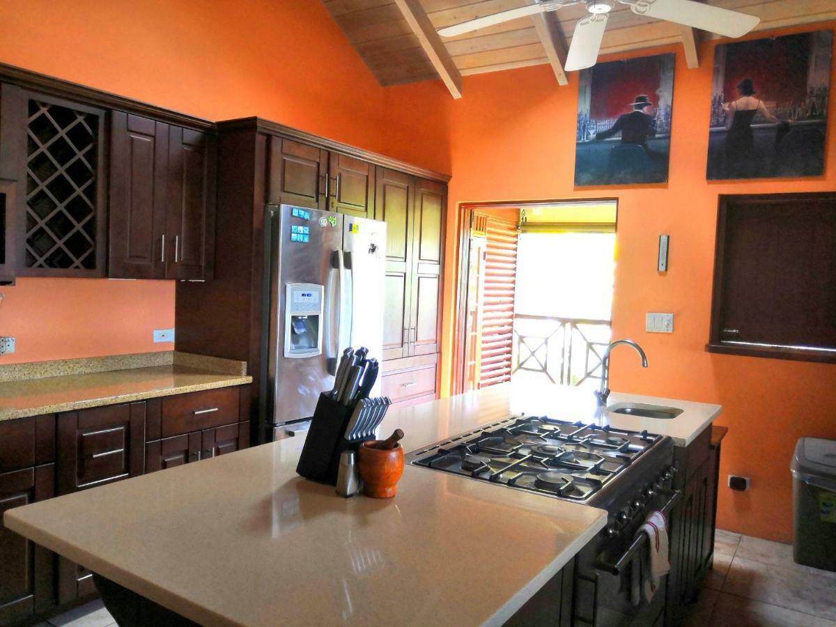 Villa Touloulou English Harbour Exterior photo